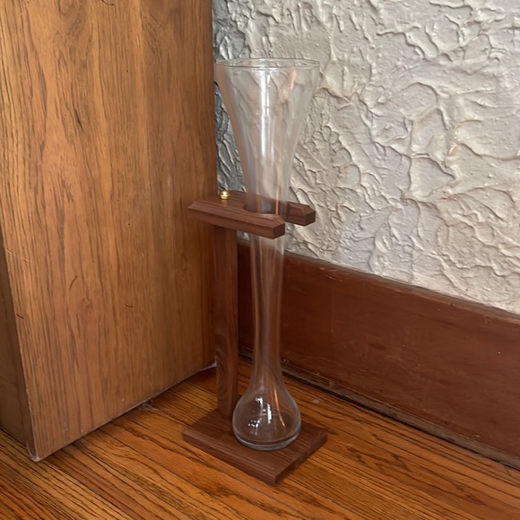 Sold…..  Half yard of ale with stand - New in Box - Picture 1 of 3